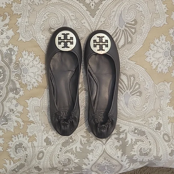 Tory Burch- Great condition! - Picture 4 of 5